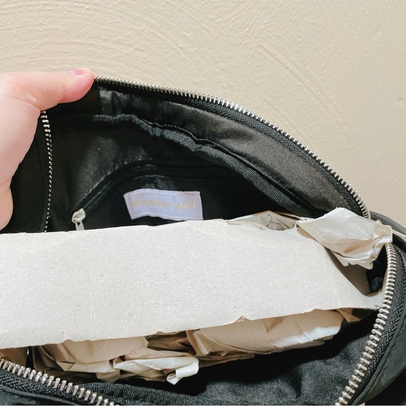 NWT Madden Girl Black Heart-Shaped Shoulder Bag - Picture 5 of 7